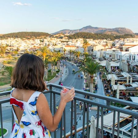 V77 Seafront Suites Rethymno Esterno foto