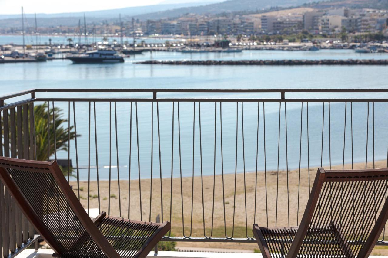 V77 Seafront Suites Rethymno Esterno foto
