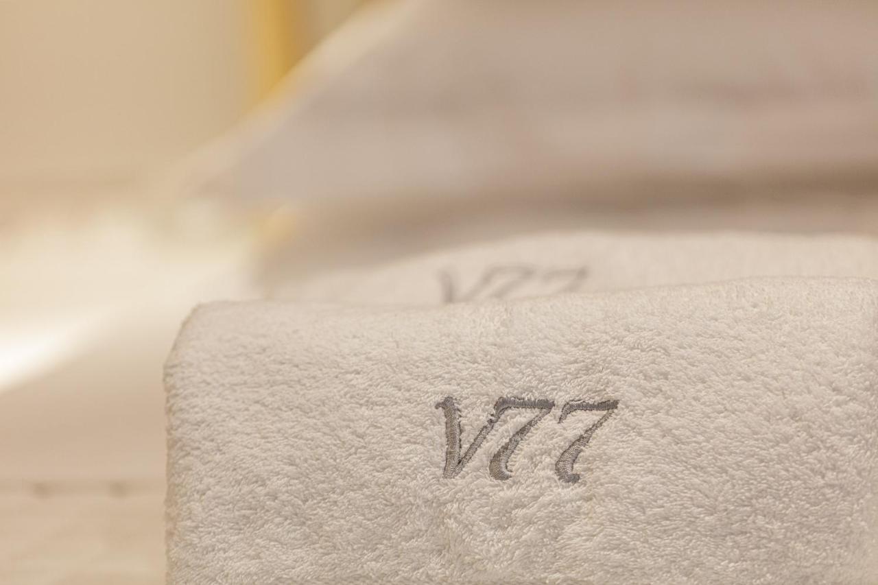 V77 Seafront Suites Rethymno Esterno foto
