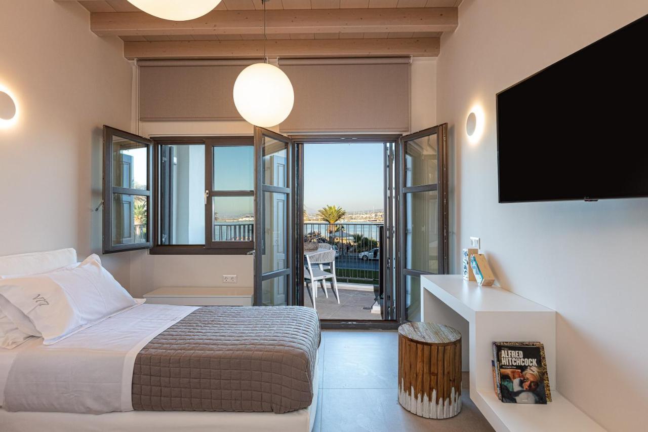 V77 Seafront Suites Rethymno Esterno foto