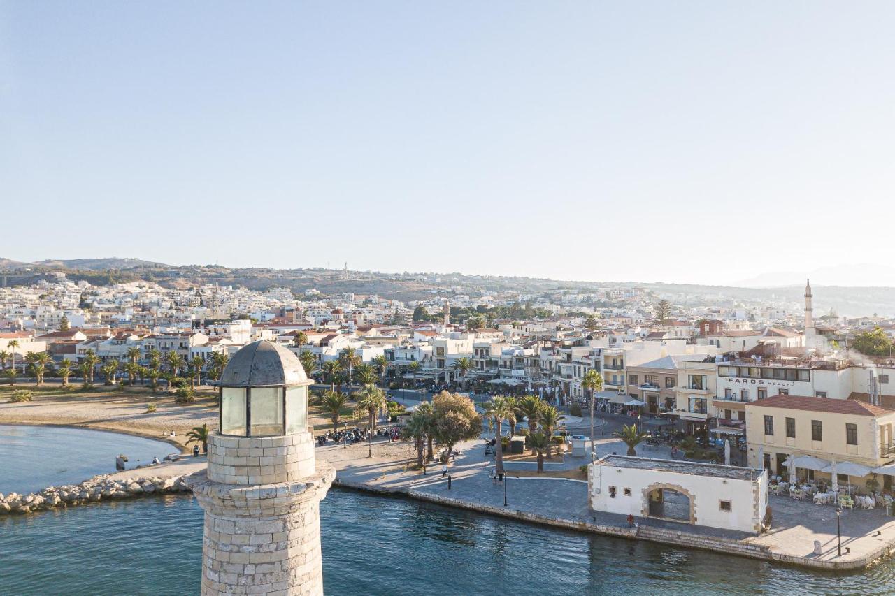 V77 Seafront Suites Rethymno Esterno foto